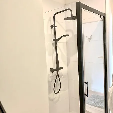 Republic - Studio Avec Parking Apartment